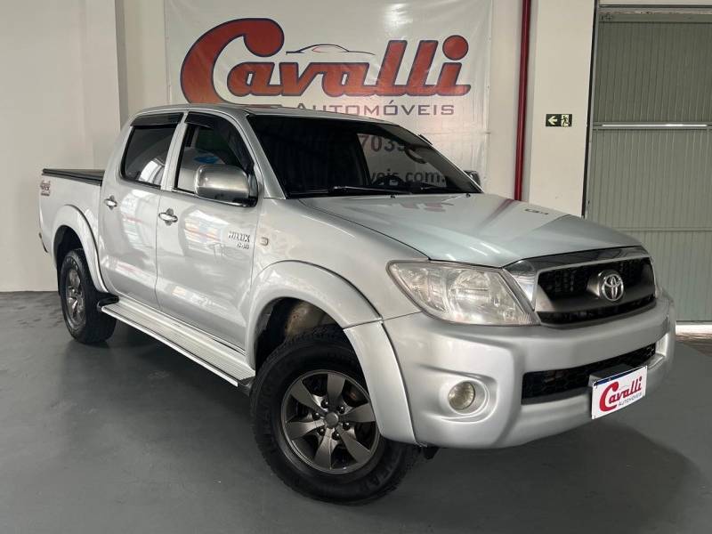 TOYOTA - HILUX - 2009/2009 - Prata - R$ 84.900,00