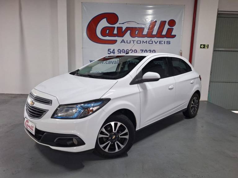 CHEVROLET - ONIX - 2013/2013 - Branca - R$ 48.900,00