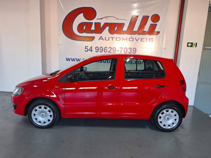 VOLKSWAGEN - FOX - 2013/2014 - Vermelha - R$ 40.900,00