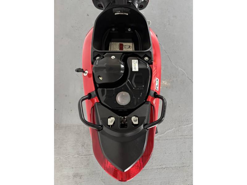 HONDA - BIZ 125 - 2011/2012 - Vermelha - R$ 11.900,00