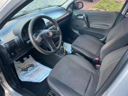 CHEVROLET - CLASSIC - 2004/2005 - Bege - R$ 20.900,00