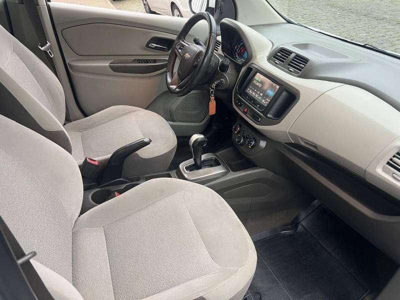 CHEVROLET - SPIN - 2014/2015 - Branca - R$ 56.900,00