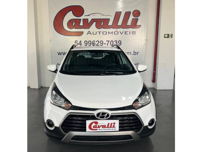 HYUNDAI - HB20X - 2017/2018 - Branca - R$ 66.900,00