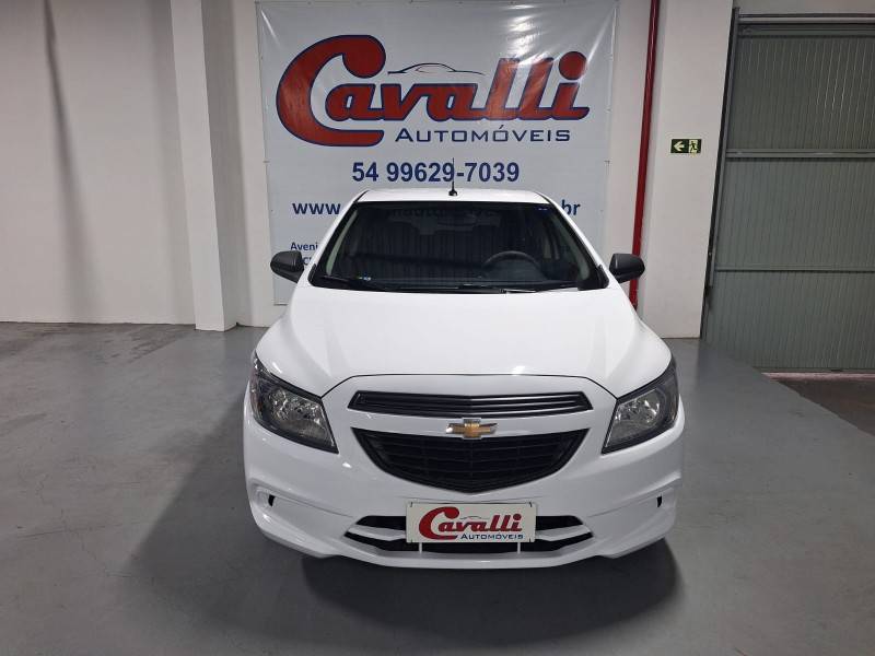 CHEVROLET - ONIX - 2018/2019 - Branca - R$ 50.900,00