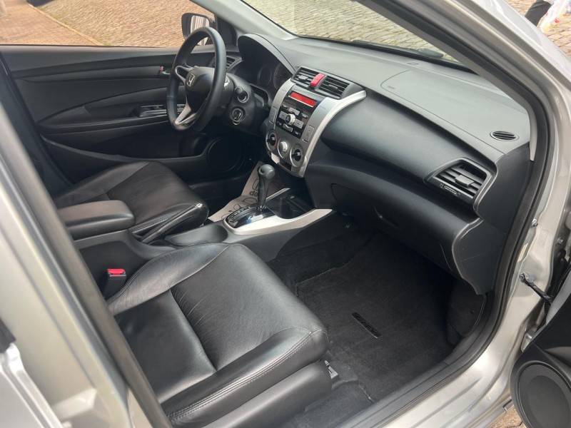 HONDA - CITY - 2009/2010 - Prata - R$ 47.900,00