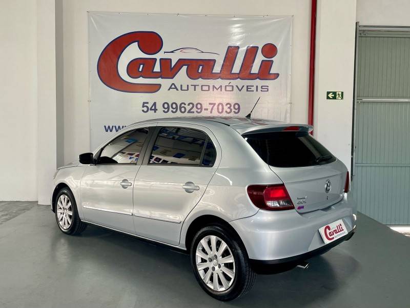 VOLKSWAGEN - GOL - 2011/2012 - Prata - R$ 35.900,00