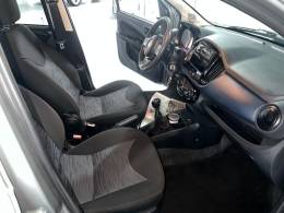 FIAT - UNO - 2015/2016 - Prata - R$ 39.900,00