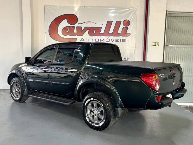 MITSUBISHI - L200 TRITON - 2008/2009 - Verde - R$ 89.900,00