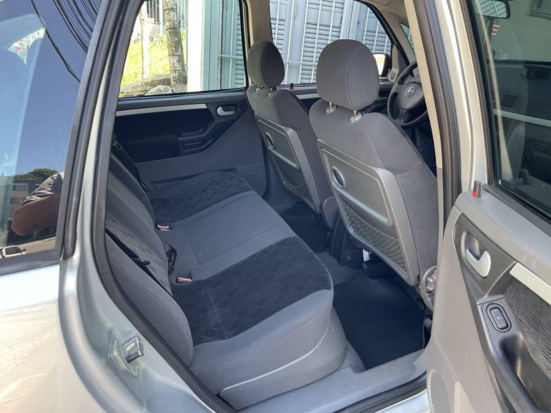 CHEVROLET - MERIVA - 2008/2008 - Prata - R$ 26.900,00