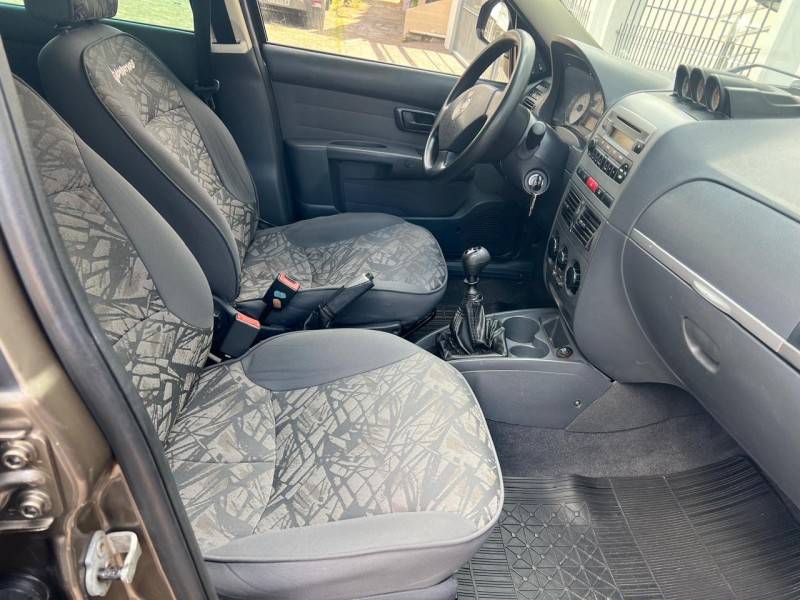 FIAT - PALIO - 2009/2010 - Cinza - R$ 38.900,00