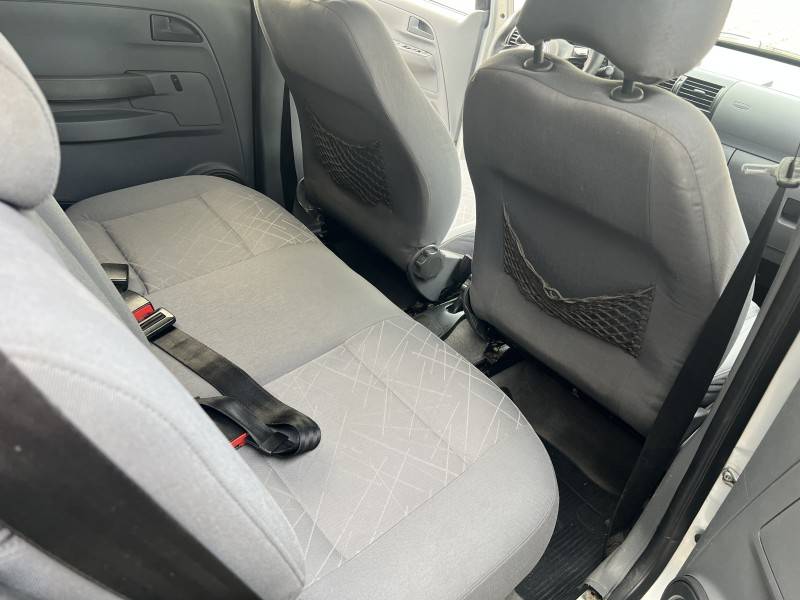 VOLKSWAGEN - SPACEFOX - 2006/2007 - Prata - R$ 29.900,00