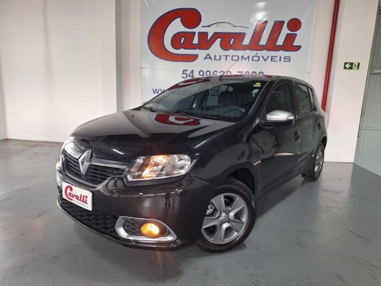 RENAULT - SANDERO - 2017/2018 - Preta - R$ 41.900,00