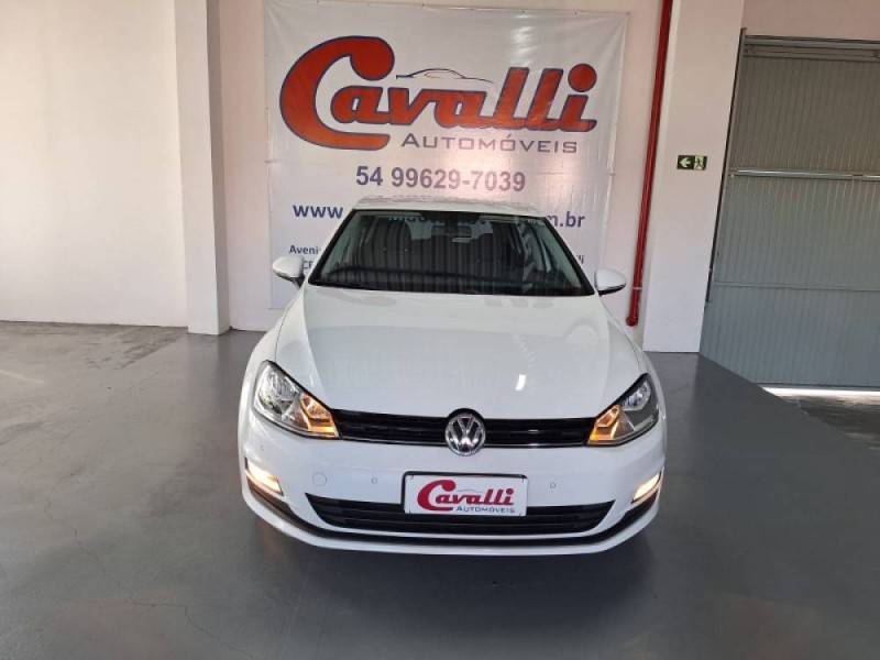 VOLKSWAGEN - GOLF - 2015/2015 - Branca - R$ 73.900,00