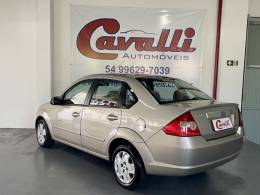 FORD - FIESTA - 2005/2005 - Bege - R$ 24.900,00