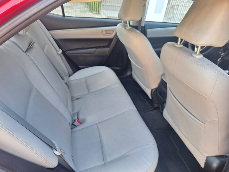 TOYOTA - COROLLA - 2014/2015 - Vermelha - R$ 84.900,00