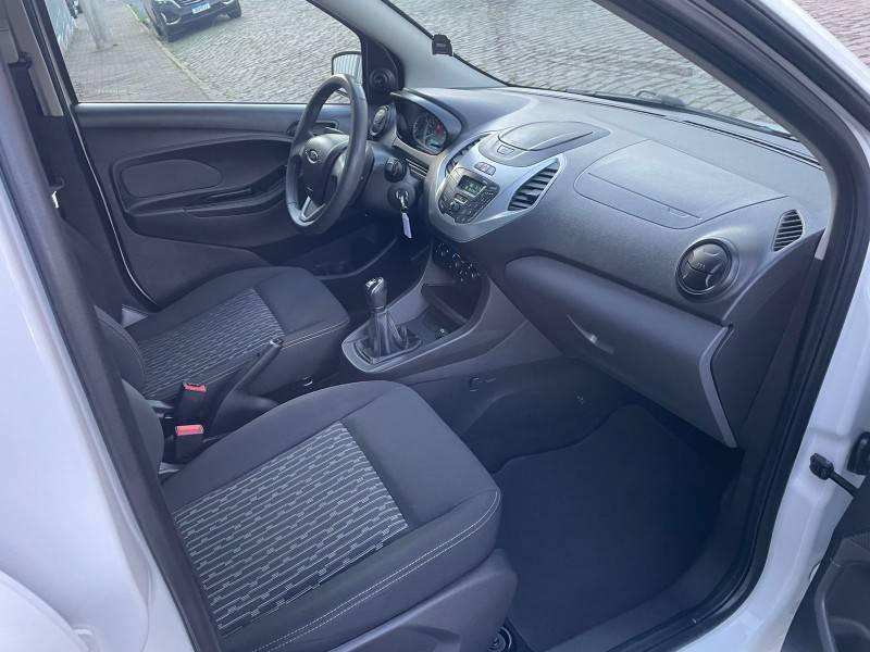 FORD - KA - 2014/2015 - Branca - R$ 40.900,00