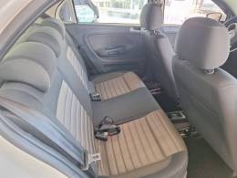 VOLKSWAGEN - VOYAGE - 2013/2013 - Branca - R$ 35.900,00