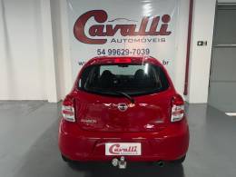 NISSAN - MARCH - 2013/2014 - Vermelha - R$ 39.900,00