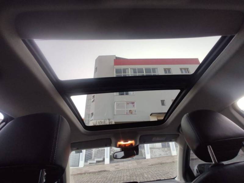 CHEVROLET - TRACKER - 2020/2021 - Prata - R$ 104.900,00