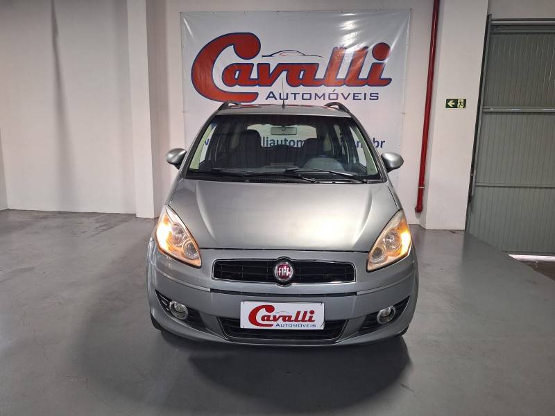FIAT - IDEA - 2011/2012 - Cinza - R$ 35.900,00