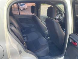 FIAT - UNO - 2014/2015 - Branca - R$ 43.900,00