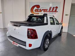 RENAULT - DUSTER OROCH - 2016/2017 - Branca - R$ 72.900,00