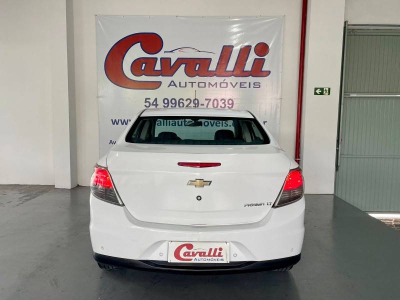 CHEVROLET - PRISMA - 2014/2015 - Branca - R$ 47.900,00