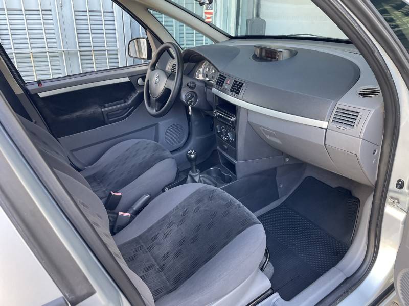 CHEVROLET - MERIVA - 2008/2008 - Prata - R$ 26.900,00