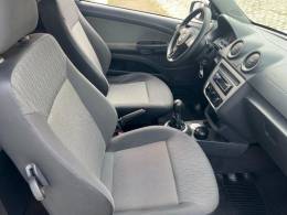 VOLKSWAGEN - GOL - 2013/2014 - Branca - R$ 31.900,00