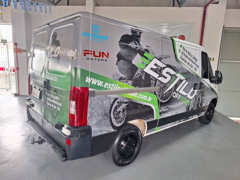 FIAT - DUCATO - 2010/2011 - Branca - R$ 79.900,00