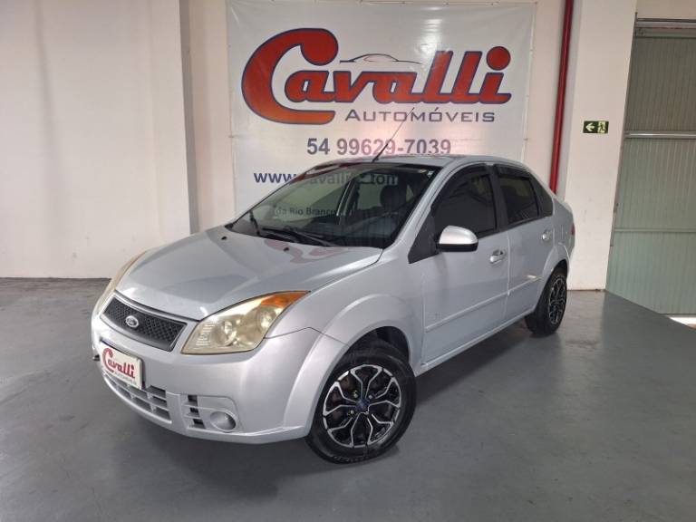 FORD - FIESTA - 2009/2009 - Prata - R$ 29.900,00