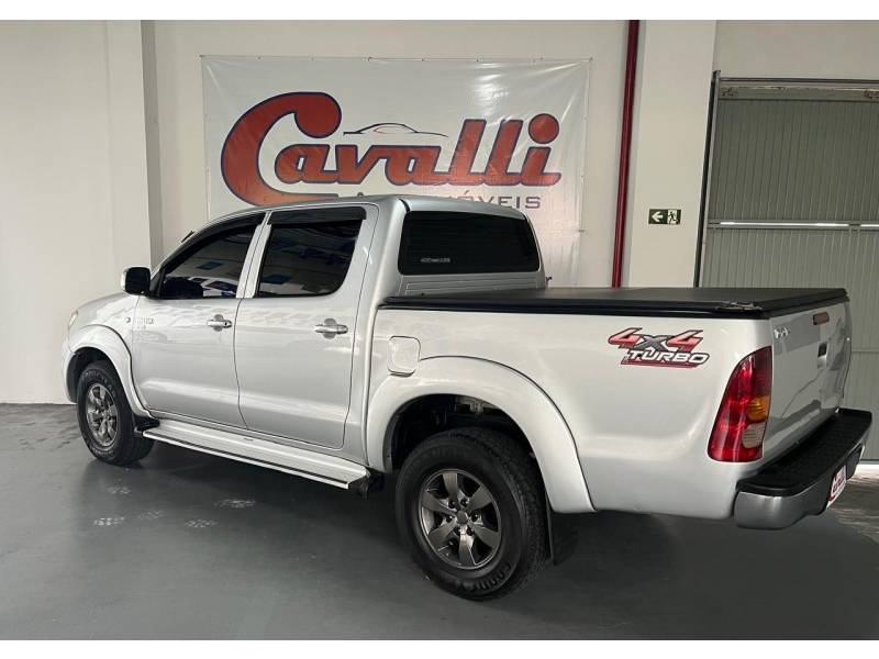 TOYOTA - HILUX - 2009/2009 - Prata - R$ 84.900,00
