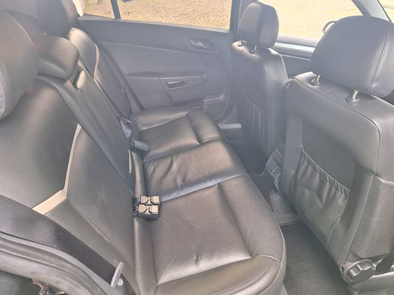 CHEVROLET - VECTRA - 2009/2010 - Preta - R$ 45.900,00