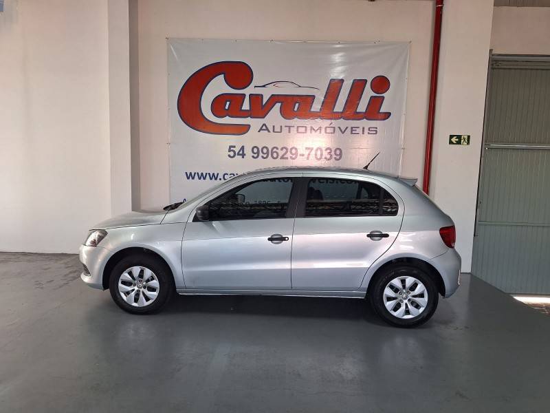 VOLKSWAGEN - GOL - 2014/2015 - Prata - R$ 38.900,00