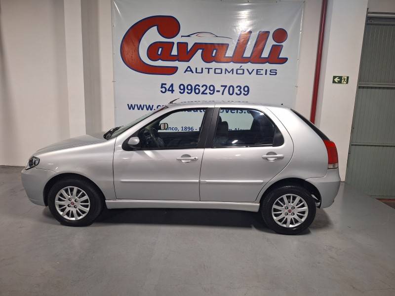 FIAT - PALIO - 2005/2006 - Prata - R$ 24.900,00
