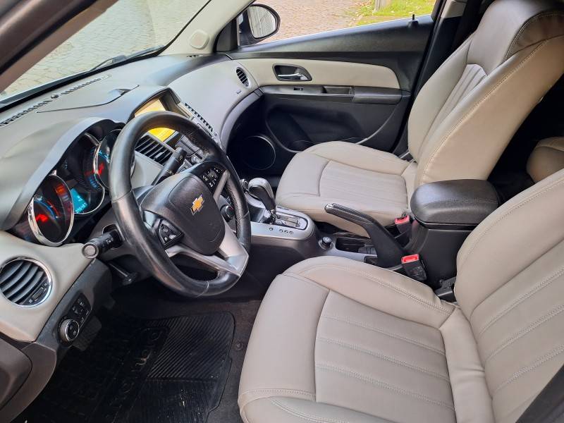 CHEVROLET - CRUZE - 2012/2012 - Prata - R$ 55.900,00