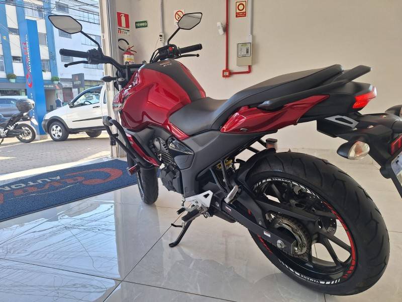 YAMAHA - FAZER - 2024/2024 - Vermelha - R$ 20.900,00