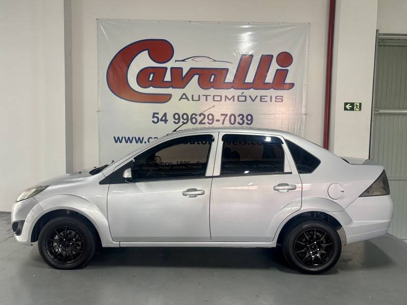 FORD - FIESTA - 2013/2013 - Prata - R$ 34.900,00