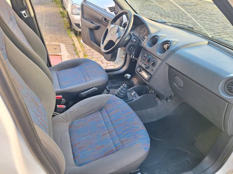 CHEVROLET - CELTA - 2008/2009 - Branca - R$ 24.900,00