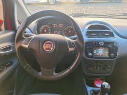 FIAT - PUNTO - 2016/2017 - Vermelha - R$ 48.900,00