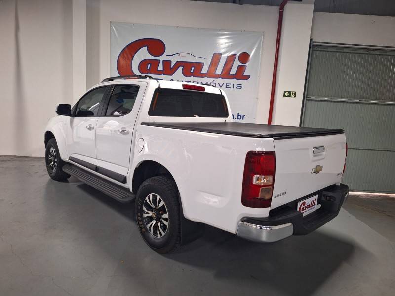 CHEVROLET - S10 - 2012/2013 - Branca - R$ 105.900,00