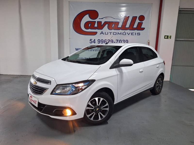CHEVROLET - ONIX - 2013/2013 - Branca - R$ 48.900,00